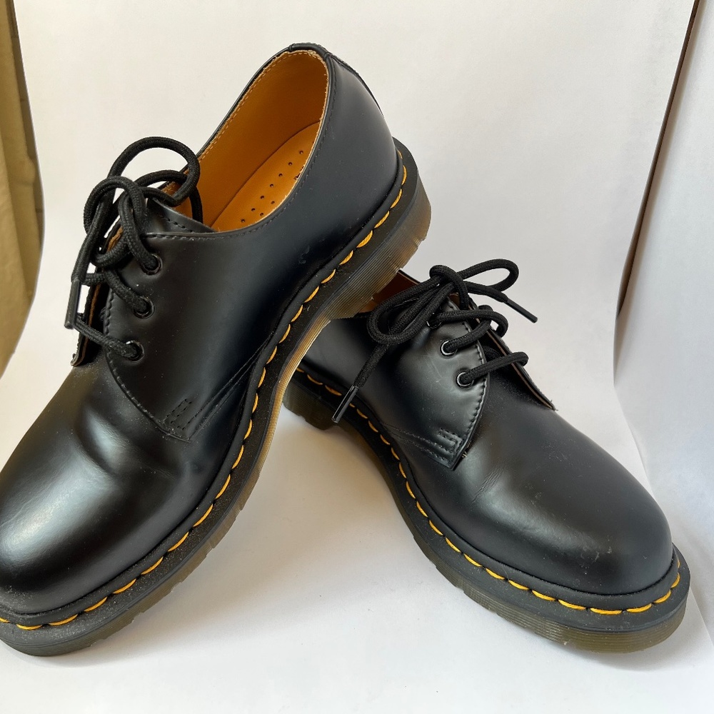 Doc Martens Black Leather Oxford W8